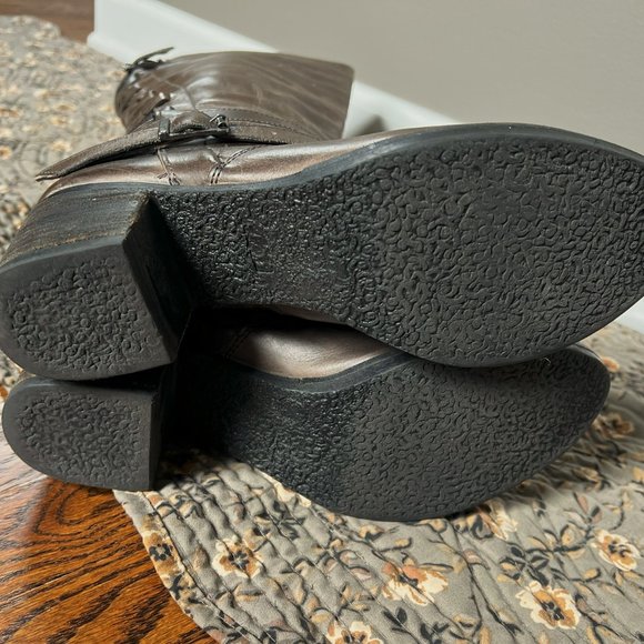 Report Women’s Boot – Size 8.5 - Picture 5 of 6